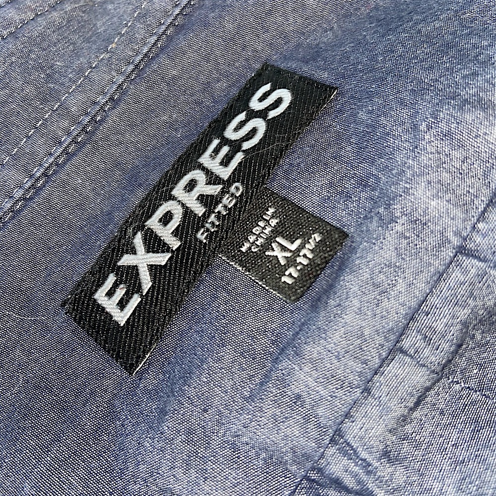 Express Buttoned Down - Picture 2 of 3